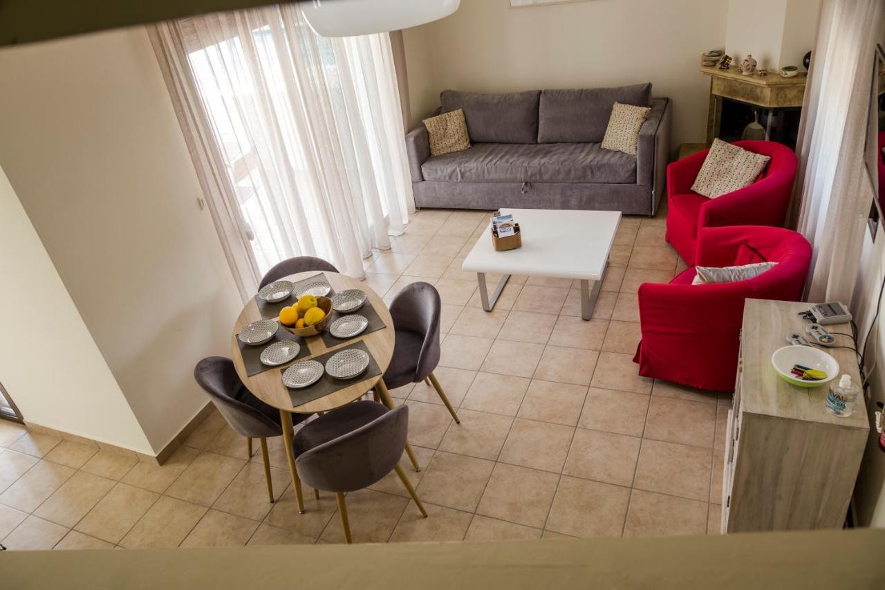 The Corner House At Gennadi Court Villa Kültér fotó