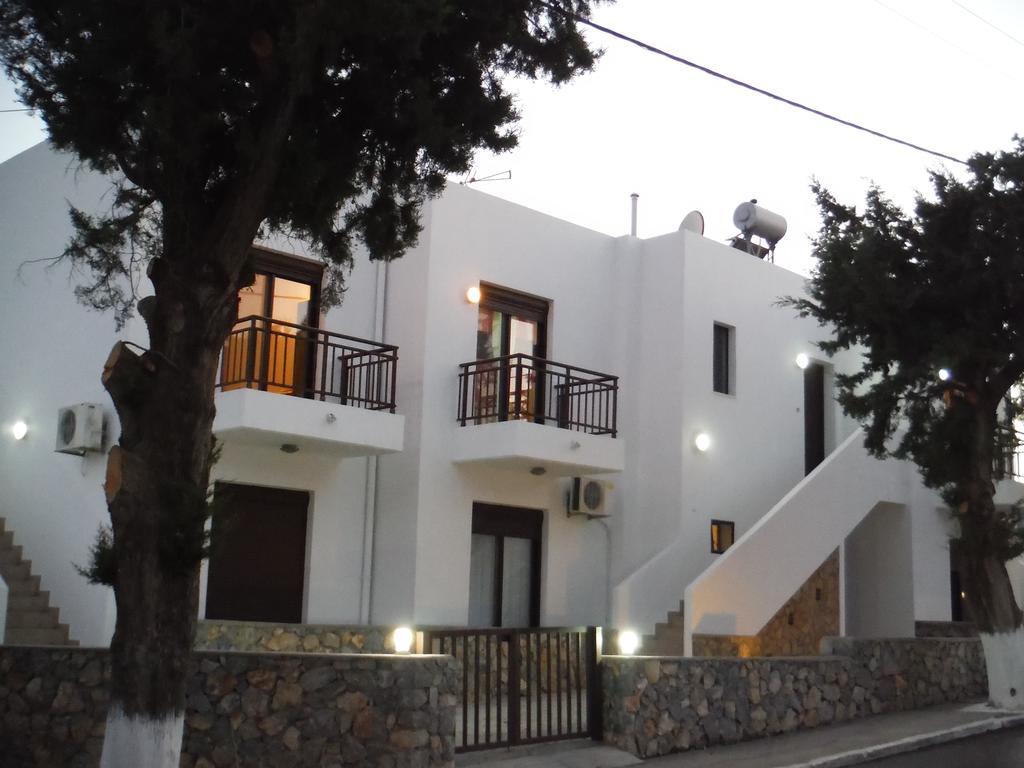 The Corner House At Gennadi Court Villa Kültér fotó
